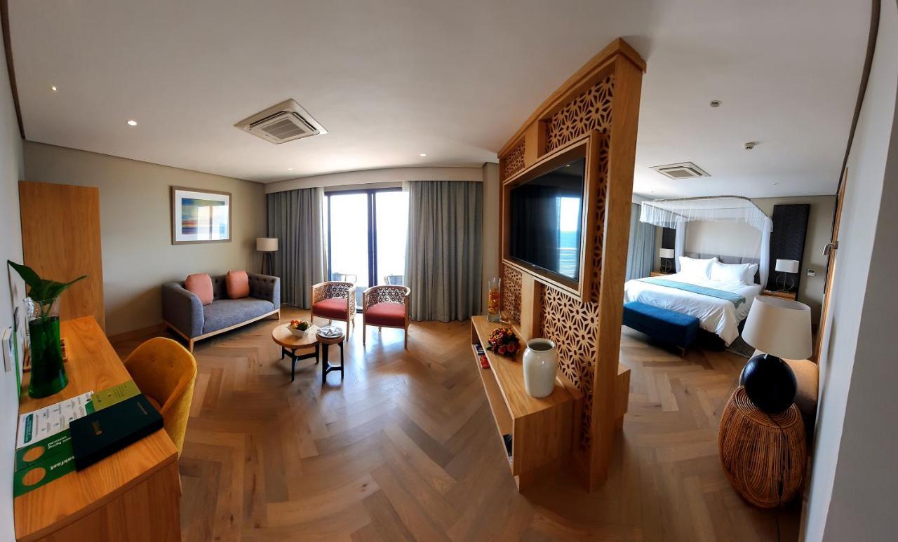 Sunbird Waterfront Hotel Salima Ngoại thất bức ảnh