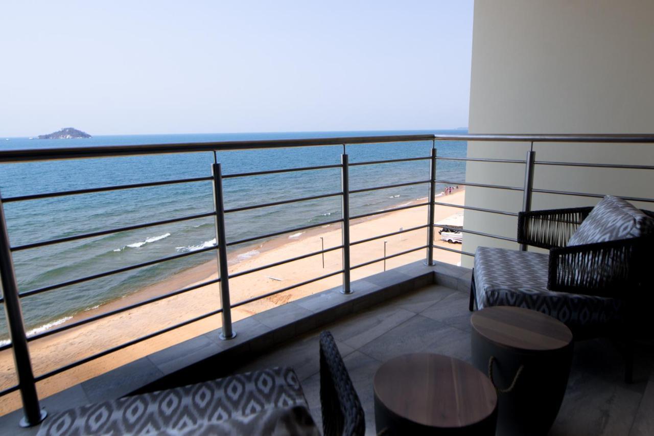 Sunbird Waterfront Hotel Salima Ngoại thất bức ảnh