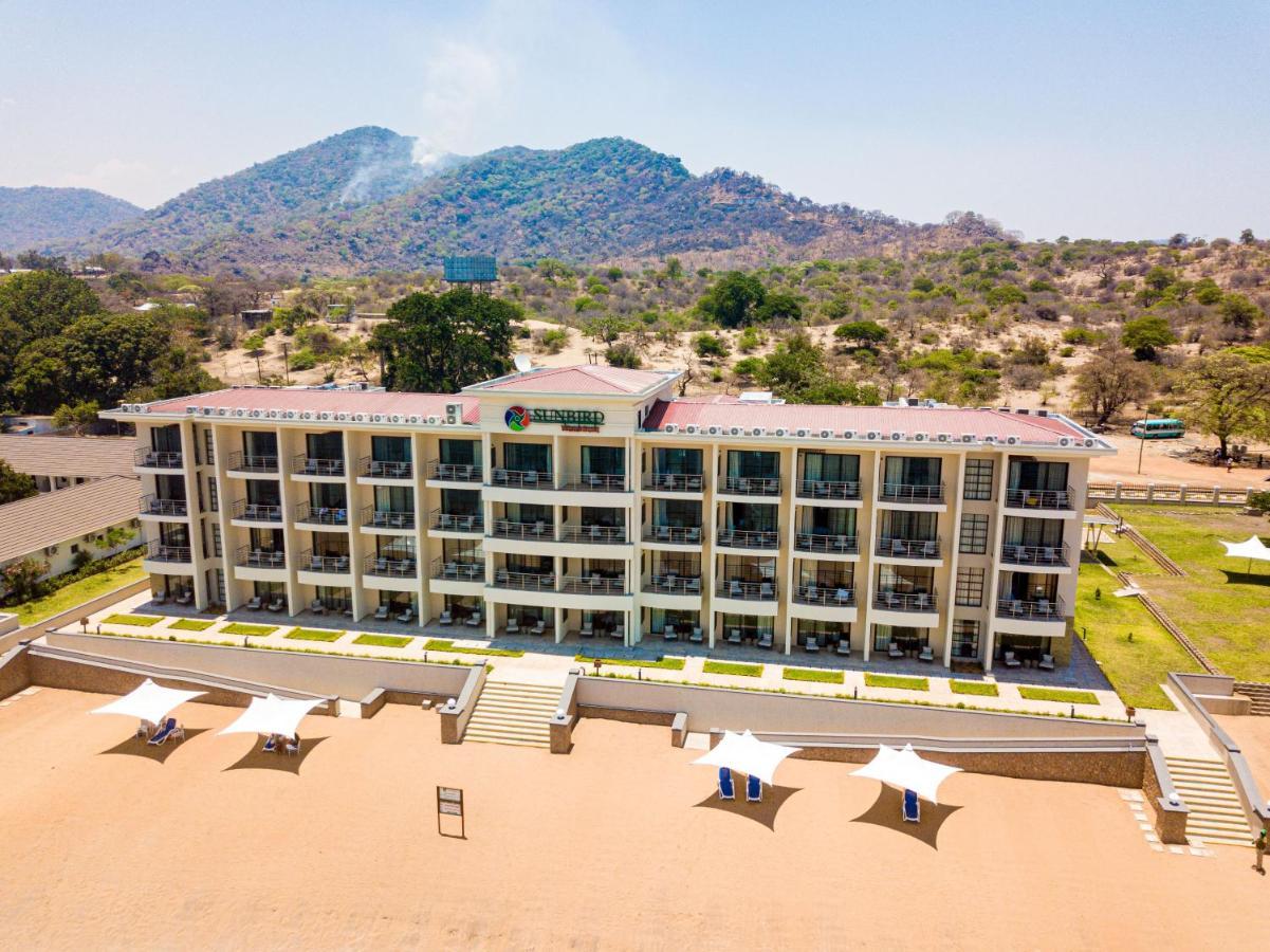 Sunbird Waterfront Hotel Salima Ngoại thất bức ảnh